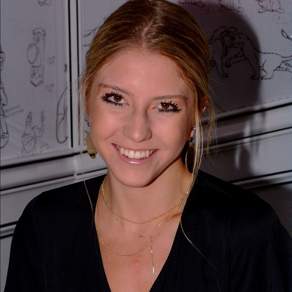 Meet your Posher, Natalie